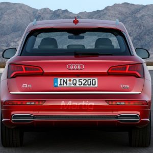Chrome trim for the rear trunk lid for the AUDI Q5 SUV