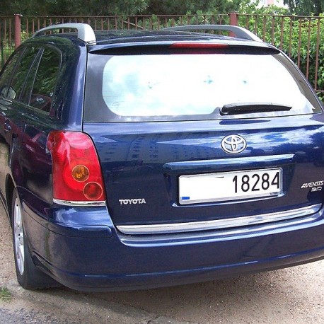 toyota-avensis-t25-kombi-01-09-listwa-chrom-chromowana-3m-ochronna-na-klape-bagaznika – 1 Toyota AVENSIS T25 Kombi listwa chromowana