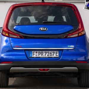 KIA e-Soul 2019+ Listwa CHROM na Klapę