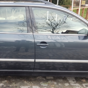 Volkswagen VW PASSAT B5 Listwy CHROM Boczne Drzwi