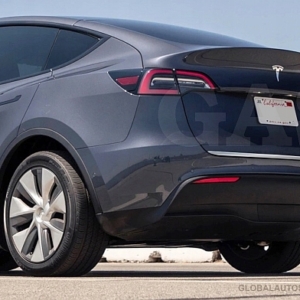 Tesla Model Y 2019+ Listwa CHROM na Klapę